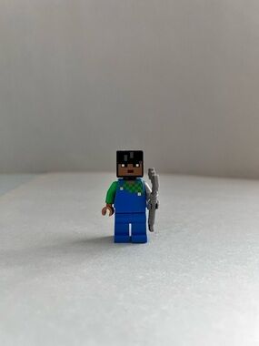 LEGO Minecraft Sunny Minifigure